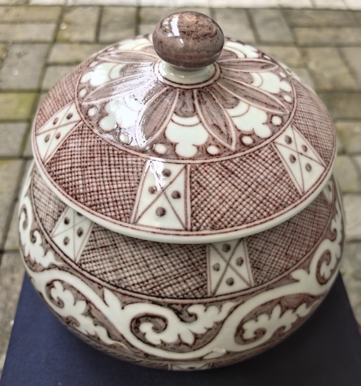 047a026f-5da6-4cd5-9f23-ac47707e7f6b