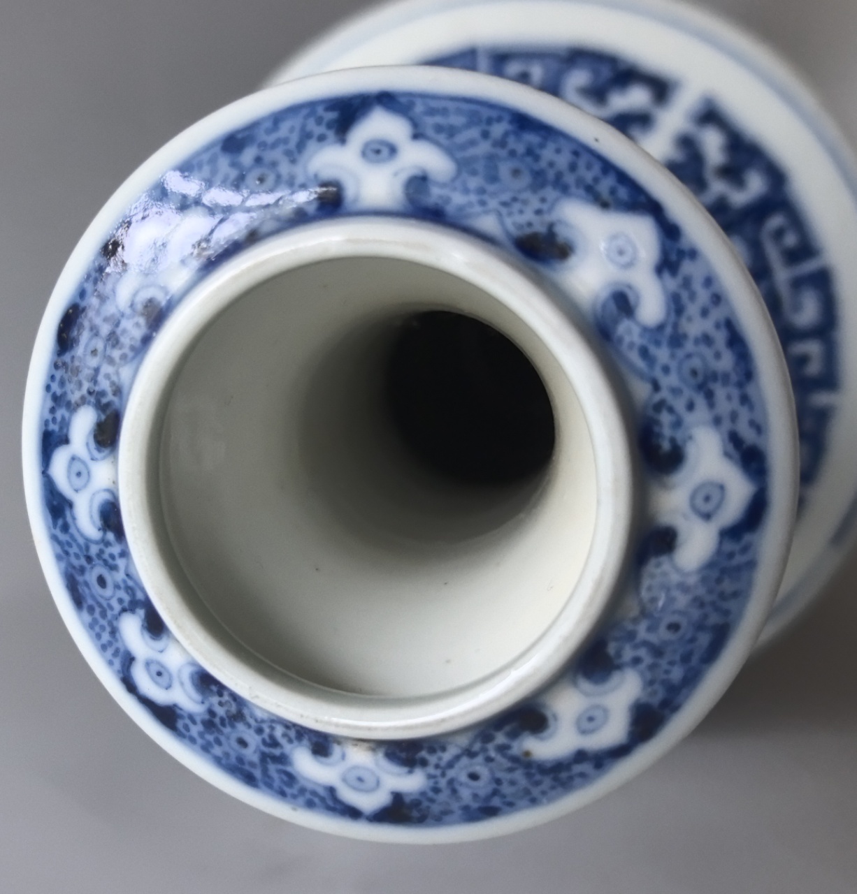 8ee90f02-a779-400e-a945-5b1ce1cb859b