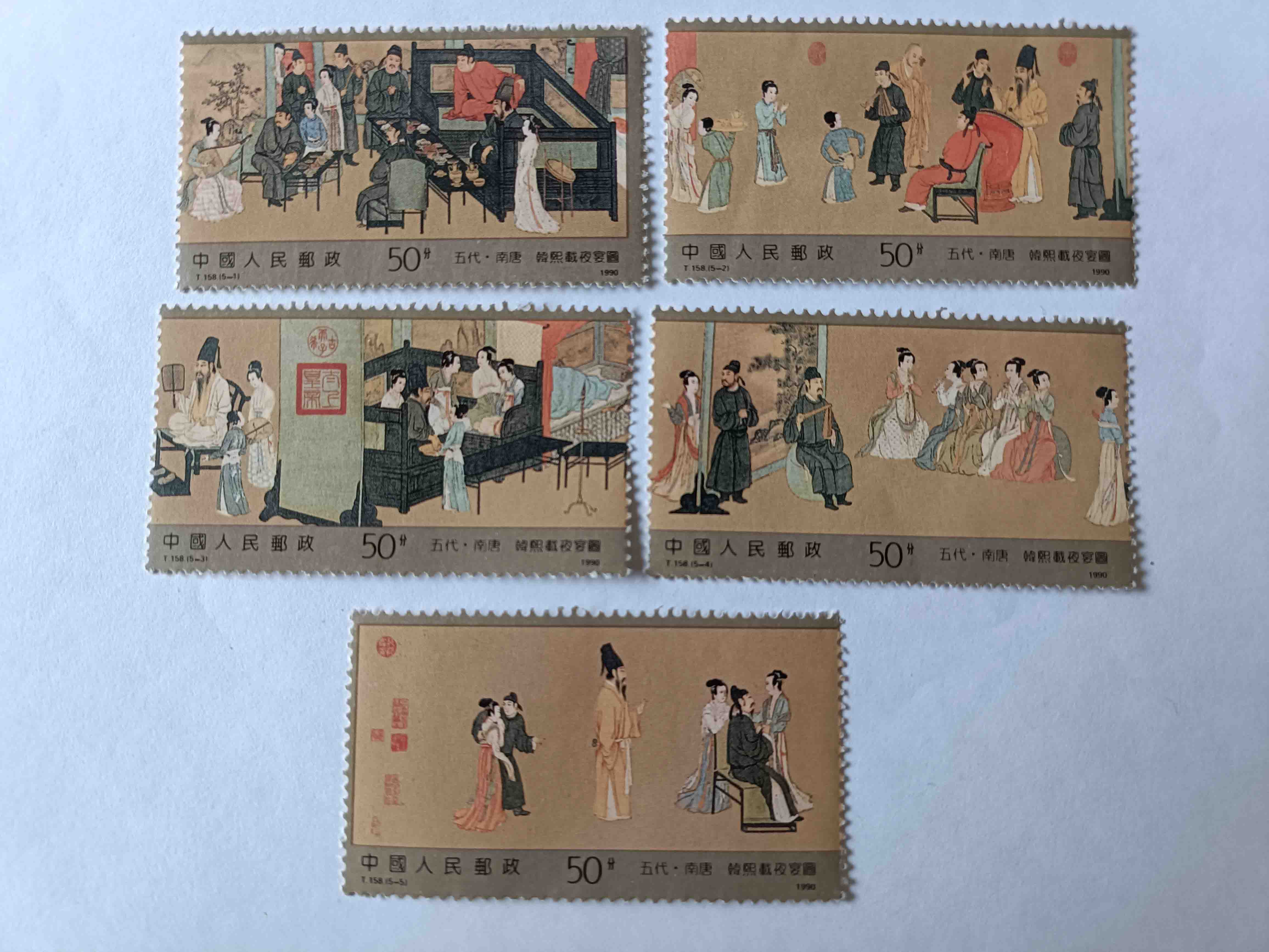 一位来自河北省承德市的王老师，有一些藏品和很好的老物件，急需找到爱好的收藏家，有意者请联系我。目前藏友老师比较着急，只要您是真心诚意想要收藏，一切好商量。