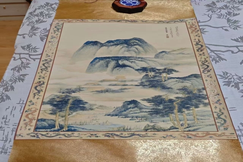 一位来自江苏省镇江市的迟老师，有一些藏品和很好的老物件，急需找到爱好的收藏家，有意者请联系我。目前藏友老师比较着急，只要您是真心诚意想要收藏，一切好商量。