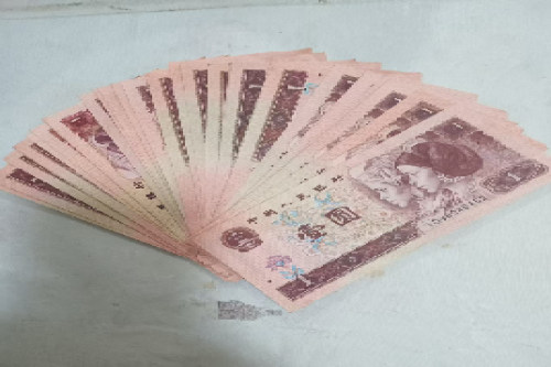 一位来自重庆渝北区的贺老师，有一些藏品和很好的老物件，急需找到爱好的收藏家，有意者请联系我。目前藏友老师比较着急，只要您是真心诚意想要收藏，一切好商量。