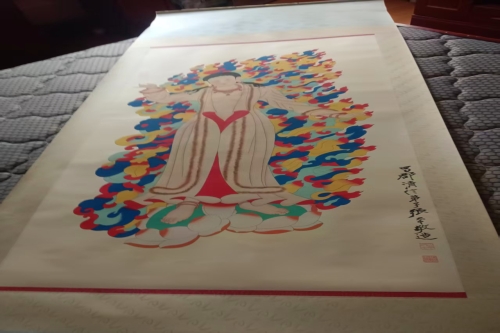 一位来住江苏省淮安市的唐老师，有一些藏品和老物件，急需出手，有意者联系，价格好商量。