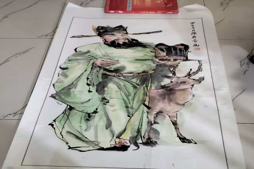 一位来自山东省烟台市的吕老师，有一些藏品和很好的老物件，急需找到爱好的收藏家，有意者请联系我。目前藏友老师比较着急，只要您是真心诚意想要收藏，一切好商量。