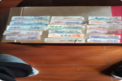 一位来自浙江省舟山市的黄老师，有一些藏品和很好的老物件，急需找到爱好的收藏家，有意者请联系我。目前藏友老师比较着急，只要您是真心诚意想要收藏，一切好商量。