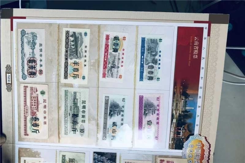 一位来自北京市大兴区的田老师，有一些藏品和很好的老物件，急需找到爱好的收藏家，有意者请联系我。目前藏友老师比较着急，只要您是真心诚意想要收藏，一切好商量。