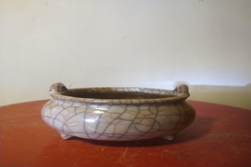 一位来自北京市海淀区的刘老师，有一些藏品和很好的老物件，急需找到爱好的收藏家，有意者请联系我。目前藏友老师比较着急，只要您是真心诚意想要收藏，一切好商量。