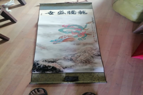 一位来自江苏省的张老师，有一些藏品和很好的老物件，急需找到爱好的收藏家，有意者请联系我。目前藏友老师比较着急，只要您是真心诚意想要收藏，一切好商量。