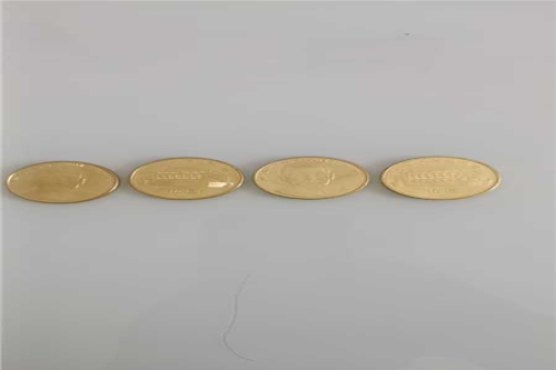 一位来自甘肃省金昌市的刘老师，有一些藏品和很好的老物件，急需找到爱好的收藏家，有意者请联系我。目前藏友老师比较着急，只要您是真心诚意想要收藏，一切好商量。