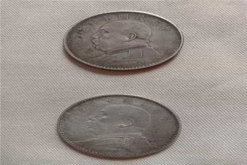 一位来自山东省烟台市的曲老师，有一些藏品和很好的老物件，急需找到爱好的收藏家，有意者请联系我。目前藏友老师比较着急，只要您是真心诚意想要收藏，一切好商量。