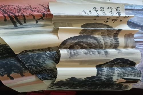 一位来自安徽省芜湖市的周老师，有一些藏品和很好的老物件，急需找到爱好的收藏家，有意者请联系我。目前藏友老师比较着急，只要您是真心诚意想要收藏，一切好商量。