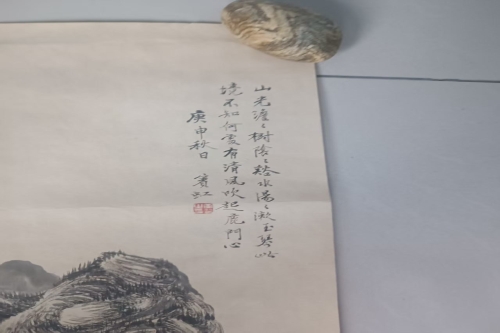 一位来自山东省德州市的朱老师，有一些藏品和很好的老物件，急需找到爱好的收藏家，有意者请联系我。目前藏友老师比较着急，只要您是真心诚意想要收藏，一切好商量。