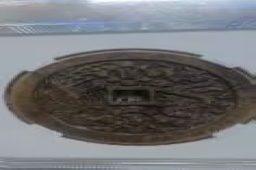 一位来自湖北省宜昌市的周老师，有一些藏品和很好的老物件，急需找到爱好的收藏家，有意者请联系我。目前藏友老师比较着急，只要您是真心诚意想要收藏，一切好商量。