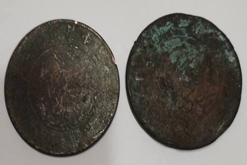 一位来自的四川省自贡市的缪老师，有一些藏品和很好的老物件，急需找到爱好的收藏家，有意者请联系我。目前藏友老师比较着急，只要您是真心诚意想要收藏，一切好商量。