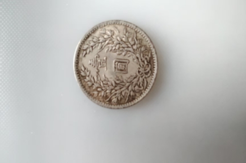 一位来自吉林省长春市的聂老师，有一些藏品和很好的老物件，急需找到爱好的收藏家，有意者请联系我。目前藏友老师比较着急，只要您是真心诚意想要收藏，一切好商量。