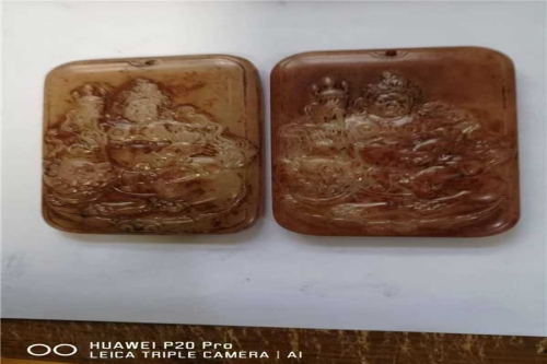 一位来自广西壮族自治区贺州市的周老师，有一些藏品和很好的老物件，急需找到爱好的收藏家，有意者请联系我。目前藏友老师比较着急，只要您是真心诚意想要收藏，一切好商量。