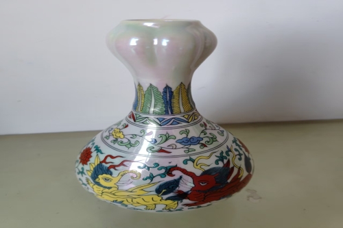 一位来自浙江省金华市的王老师，有一些藏品和很好的老物件，急需找到爱好的收藏家，有意者请联系我。目前藏友老师比较着急，只要您是真心诚意想要收藏，一切好商量。