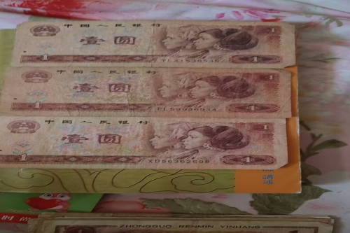 一位来自山东省聊城市的王老师，有一些藏品和很好的老物件，急需找到爱好的收藏家，有意者请联系我。目前藏友老师比较着急，只要您是真心诚意想要收藏，一切好商量。