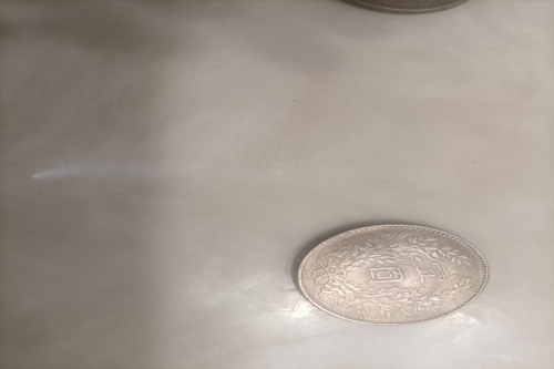 一位来自四川省成都市的谢老师，有一些藏品和很好的老物件，急需找到爱好的收藏家，有意者请联系我。目前藏友老师比较着急，只要您是真心诚意想要收藏，一切好商量。