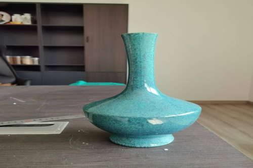 一位来自浙江温州的张老师，有一些藏品和很好的老物件，急需找到爱好的收藏家，有意者请联系我。目前藏友老师比较着急，只要您是真心诚意想要收藏，一切好商量。